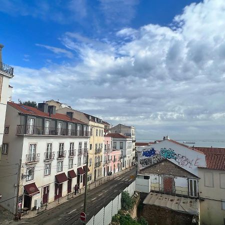 Discover Lisbons History - Stylish Apartment In Alfama Esterno foto